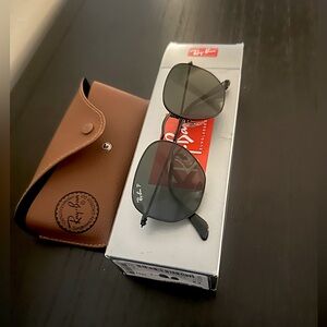 Ray-Ban HEXAGONAL FLAT LENSES Polished Black/G-15 Green Polarized